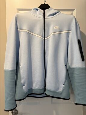 Nike Tech Men’s Light Blue and Pale Teal Full-Zip Hoodie